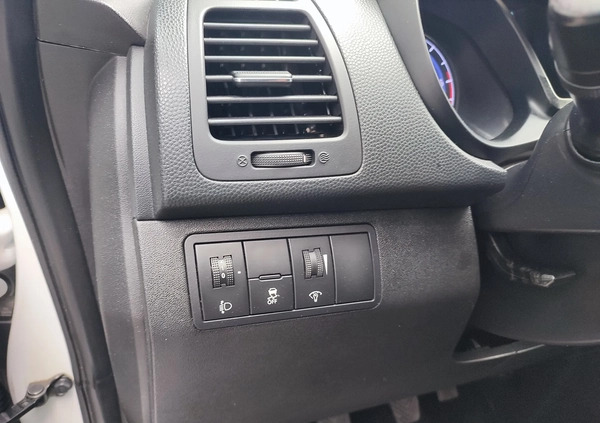 Hyundai ix20 cena 37800 przebieg: 136000, rok produkcji 2014 z Zgierz małe 436